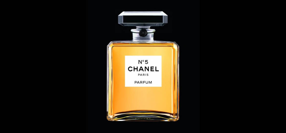 Perfume Chanel n°5 ganha exposição em Paris