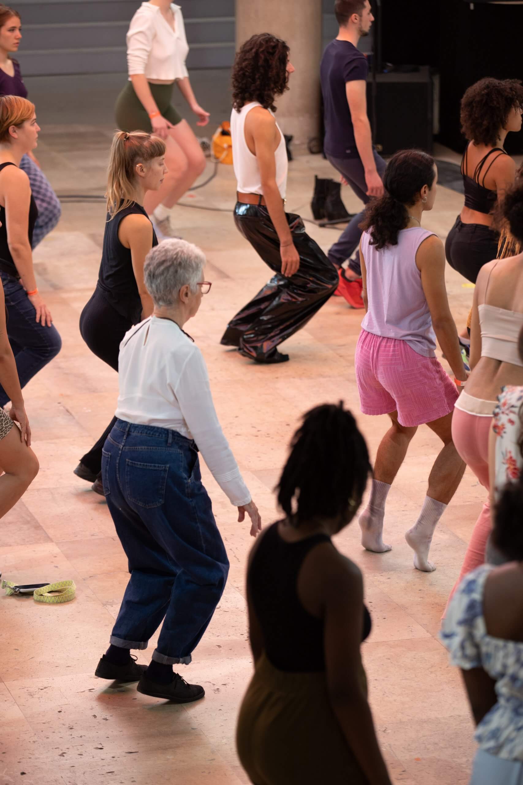 Vue du workshop de voguing au festival "Alliance des corps", carte blanche à Marinella Senatore, 2022. Crédit photo : Paul Fogiel