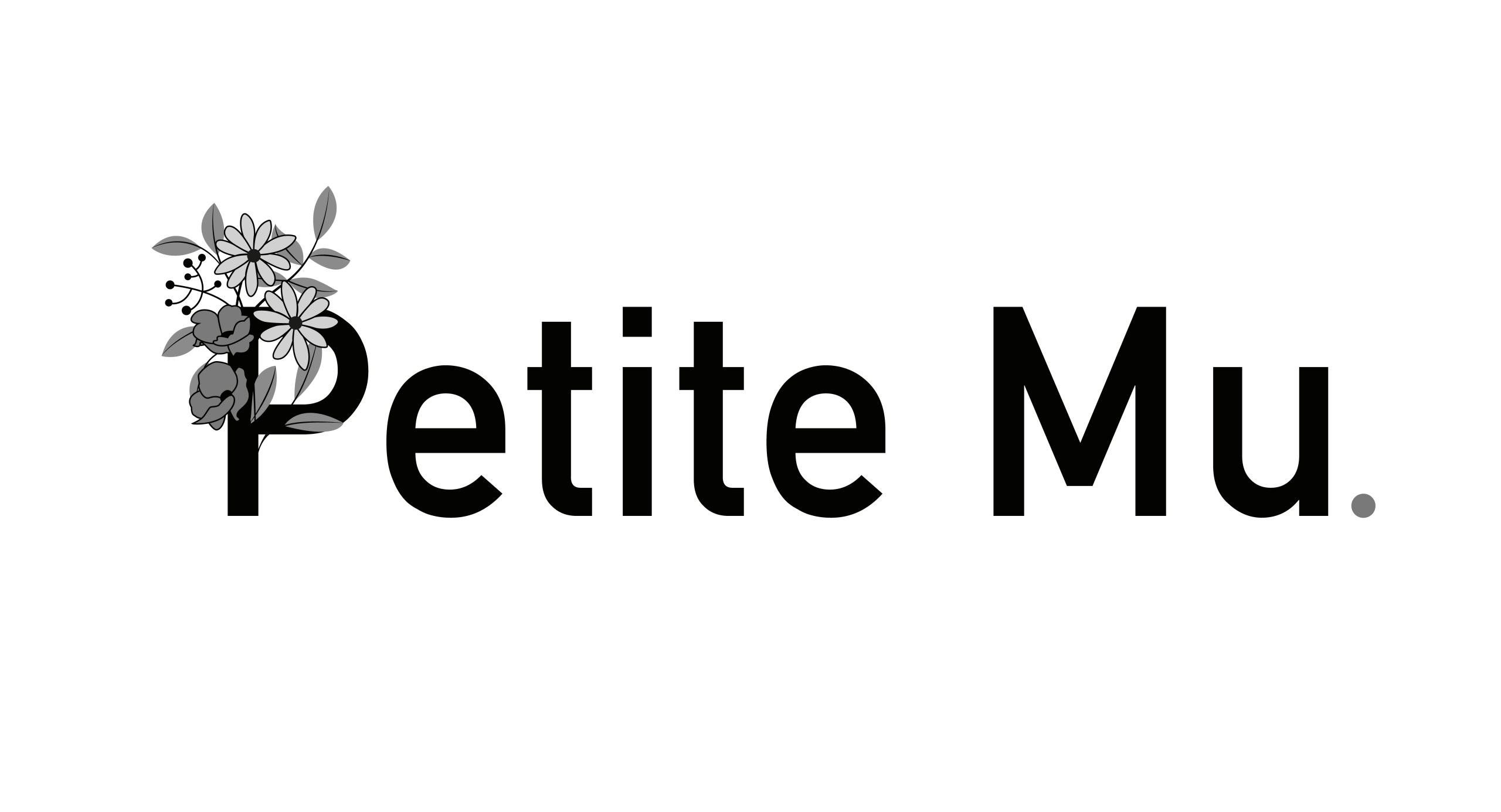 Le texte Petite Mu. en lettres noires grasses, avec une illustration florale décorant la lettre P, sur un fond gris clair.